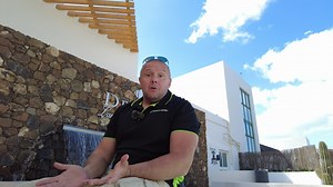 Lynne & Geoff show me one of the rooms at the Dreams Playa Dorada Hotel Playa Blanca Lanzarote #hoteltours | TravelON.World