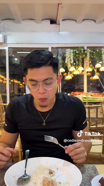 Dinadayong Buffet Restaurant in Marikina: International & Filipino Cuisines