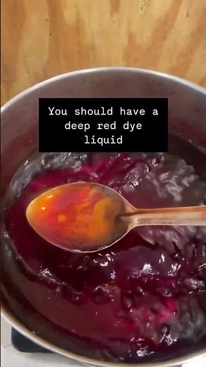 How to dye with red onion skins #naturaldye #diy #crafts #zerowaste #lowwaste #ecofriendly