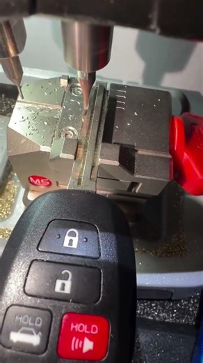 Toyota key cutting precision at its finest #locksmith #automotive