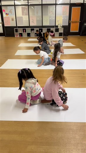 Kinetic art in action! 🎨👐🏼Kudos to our incredible @3djonesacademy Art teacher Ms. Lasater and Dance teacher Ms. Smith for collaborating to create exceptional, hands-on learning experiences for our students. When creativity and movement come together, amazing things happen! Art Movement = Magic! ✨ #jonespride #shinebright #artscollaboration | Jones Academy of Fine Arts & Dual Language