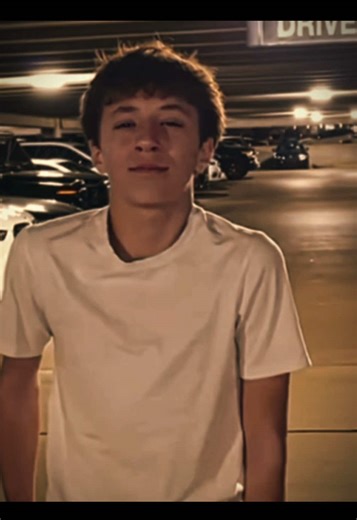 Chase 😁 @Chase #fyppppppppppppppppppppppp #ykklips #fyp #xybca #chaseedit @mostdefinitelynotmike @mike @FUNnel Vision @FGTeeV @JAYDEN