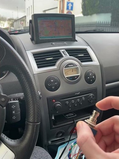 Carminat switch CarPlay Renault Megane II