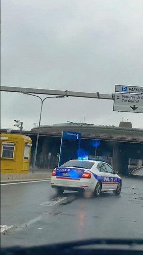 Paris airport Roissy CDG illegal parking Terminal 1