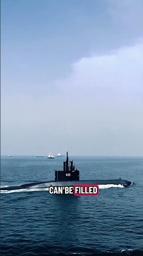 How Submarines Sink and Rise! ⚓💨 | The Secret of Ballast Tanks