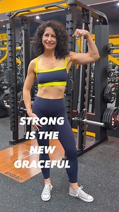 Aging gracefully…no thanks! I’m not going into my future decades quietly… I’m going to continue to push the limits to see what my body is capable of. We have to be intentional and take massive action if we want to live our lives fully as we age. Training. Protein. Nutrition. And, always…we have to be watchful of the thoughts we allow into our minds. The minute we buy into the old, outdated narratives…it defeats us. Aging strong is where it’s at! STRONG IS THE NEW GRACEFUL 💪🏻 Let’s GO! | Fiftyf