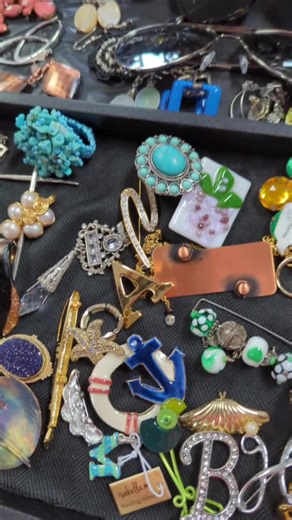 Consignment Clothiers on Reels