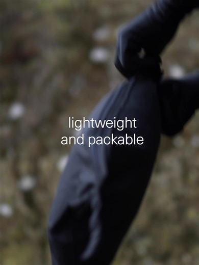 This super-lightweight, warm, waterproof changing robe packs down small enough for any adventure. Made with innovative recycled fabrics. | dryrobe