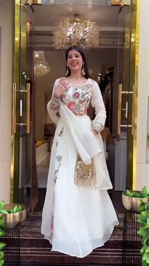 #Christmas #goldprice #fashion #trending #lehenga #shortsfeed