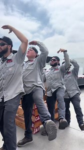 Morning stretches before the heavy lifting 💪🏽😎#bluecollar #teamwork #balletchallenge #crmachinerymovers