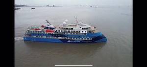 The brand new expedition ship Ocean Albatros is now underway from the building yard to start her first season in the Arctic! Ready to provide guests with unparalleled expedition experiences. You can join the vessel's maiden voyage now at a 30% discount! ➡️ 15 - 22 June 2023 ➡️ Departure from Longyearbyen ➡️ 8-day / 7-night Svalbard Expedition Cruise ➡️ Including flights Oslo-Longyearbyen-Oslo In addition to luxury staterooms and amenities like jacuzzies and a sauna, Ocean Albatros has specific f