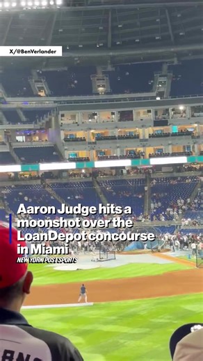 Aaron Judge smokes one at LoanDepot Park 💨 | Aaron Judge
