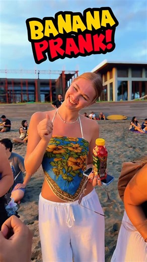 MAGICMANBALI on Instagram: "banana prank strikes again, watch carefully at the end 😂🍌😂🍌😂🍌 #prank #magic #funnyvideos"