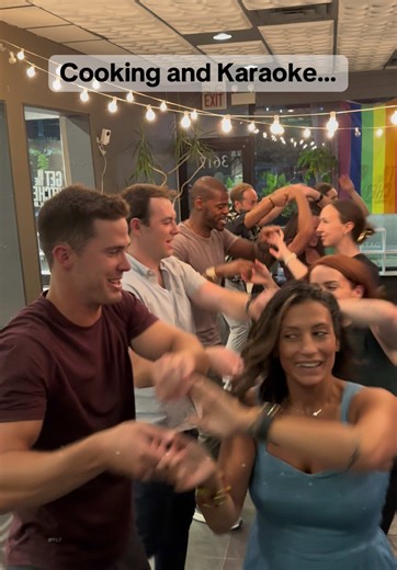 Introducing The GITK Wine & Cooking Social Club! Sip, Sauté & Sociaize! Check out our website for details and introductory pricing! #cookingwhileawesome #getinthekitchen #partyschoolofcookingclasses #thingstodoinchicago #chicagosocialclub #chicagowinelover #chicagowinelover