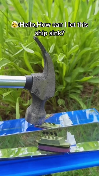 This is a great gift.I think many people like it👍👍👍#gift #ship #floating #christmas