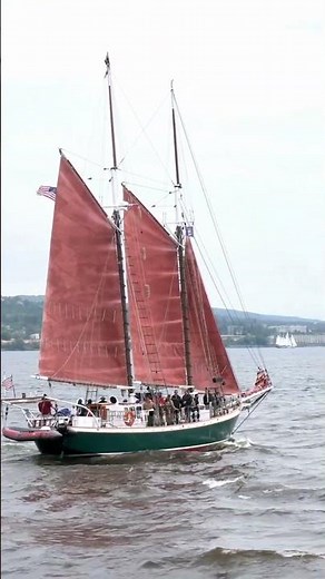 Grand Parade kicks off Festival of Sail Duluth 2025 #shipping #tallships