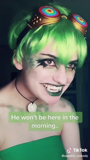 Cosplay Transformation into Kaa the Snake | Jungle Book POV