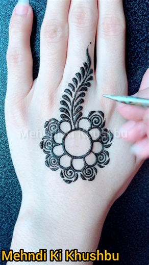 Easy Mehndi for Beginners | Quick Simple Hand Design #shorts