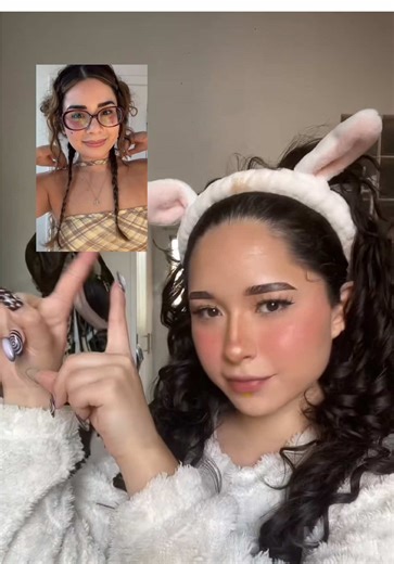 Espero les guste ₊˚⊹♡ Inspo: @VIVIAN ☆ #tutorial #curlyhair #girly #peinados #inspo