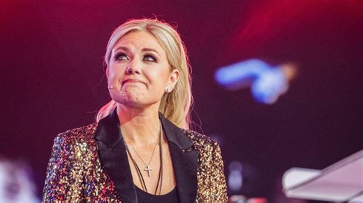 Turning Point CEO Erika Kirk Mocked for 'WWE-Style' Entrance as Critics Slam 'Tacky' Event: 'I Thought This Was Satire'