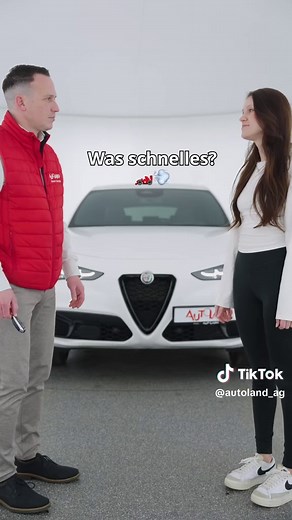In jeder Lebenssituation das passende Auto! 🚗 🤍 Finde Deinen Traumwagen in einer unserer 36 Niederlassungen. Bei allen im Video gezeigten Fahrzeugen handelt es sich um Gebrauchtwagen. #autoland #traumauto #trend #mercedes #gebrauchtwagenkauf