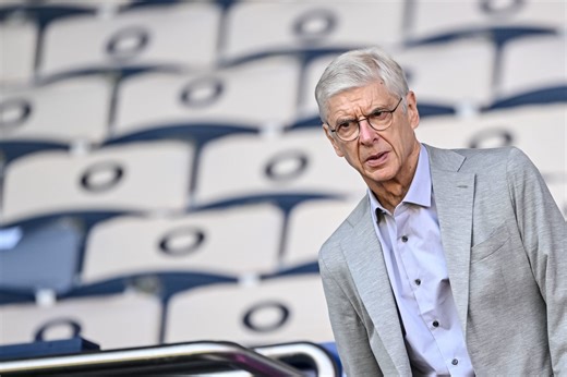 Arsene Wenger jokes about what he's doing to try and stop Liverpool winning the league ahead of Arsenal