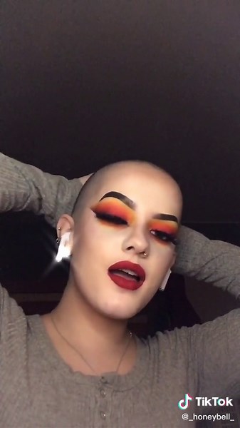 another make up tutorial haven’t done them in a while oops #fyp #foryoupage #xycba #viral #trichotillomania #baldgirl #mua #arianagrande