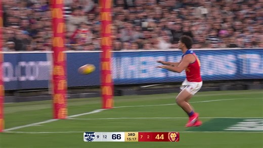 Rayner has three 🤫 | AFL