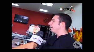 Vía Séptimo Día | Juan Bernardo siempre tuvo su futuro claro, fue una persona que al terminar el colegio sabía lo que quería estudiar, él viajo a Argentina a formarse como chef para después volver a su ciudad y encaminar su carrera a ser empresario e independiente, además, en ese mismo tiempo conoció al amor de su vida, una relación que iba rumbo al matrimonio, algo que nunca ocurrió. Ponte al día en Caracol Play: https://bit.ly/2NllTtj | Caracol Televisión