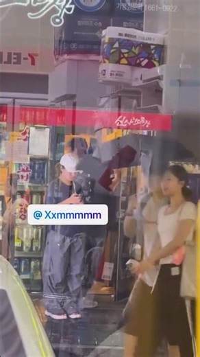 she’s a literal goddess... ✨ #LISA #BLACKPINK