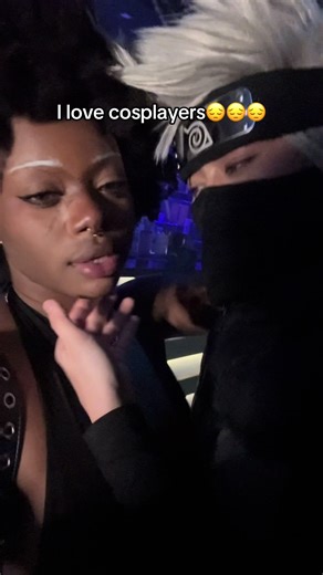 Literally my dream come true🥹 #cosplay #nyc #wlw #kakashi #gojo | cosplay fanservice