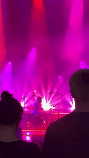 THE STROKES Going Shopping LIVE in Concert! Indianapolis 7/26 #thestrokes #ruoff