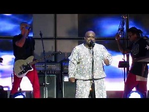 Cee Lo Green/Gnarles Barkley sings ''Crazy'' - Live at the Bell Center, Montreal 2014