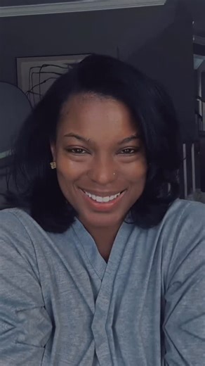 Joi Alana Blackman on Instagram: "Proof that a good nighttime routine pays off. Taking down my top bun → silk press still giving. Save this for later #silkpressnaturalhair #naturalhair #SilkPressRoutine"