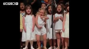 44K views · 342 reactions | 1,500만 조회수를 기록한 4살짜리 꼬마의 열정적인 노래...