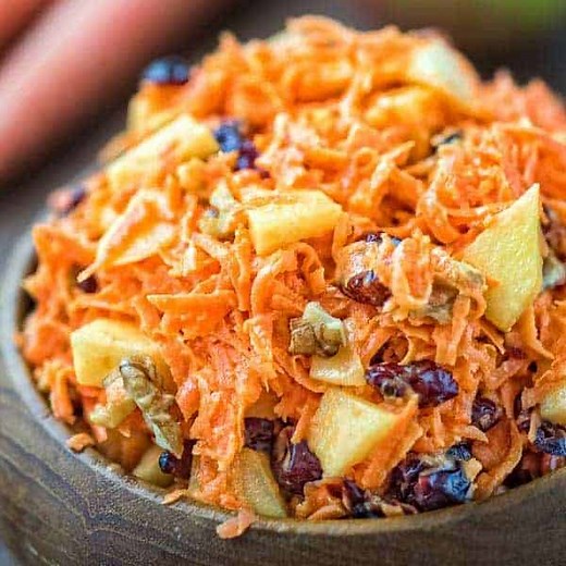 Shredded Carrot Salad with Cranberries
