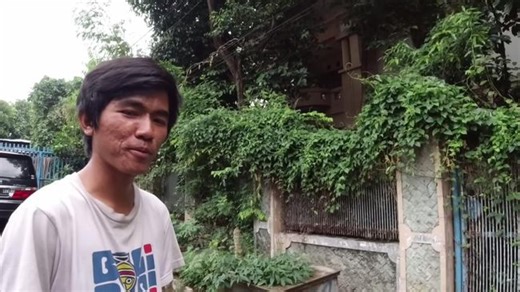 Reaksi Tiko Usai Diklaim Anak Angkat oleh Keluarga Mendiang Suami Ibu Eny