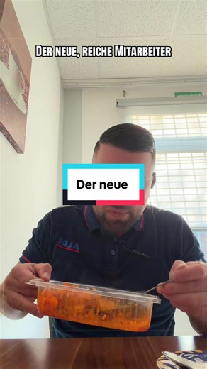 Der neue, reiche Mitarbeiter 😅😂##neu##reich##mitarbeiter##aldi##love