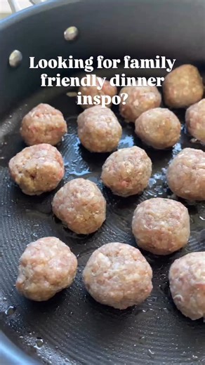 Getting back into routine but lacking inspiration? I’ve compiled 5 of my most popular pasta meals the whole family will enjoy 🍝 Get these five delicious recipes all in one place📍https://vjcooks.com/5-easy-pasta-meals/ | VJ cooks