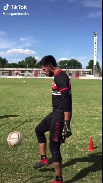 Cris Pereyra on TikTok