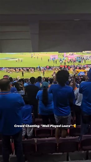 WonderLandIndia on Instagram: "Laura Wolvaardt has been in tremendous touch with bat and she help South Africa 🇿🇦 to reach to the final and also scored 100 in final but unfortunately they ended up loosing but Crowd in Mumbai showed respect to the Laura chanting “Well Played Laura” IF THIS IS NOT RESPECT THEN WHAT IS … 👏"