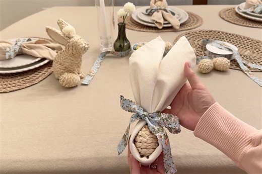 Easy Easter Bunny Napkin Fold DIY