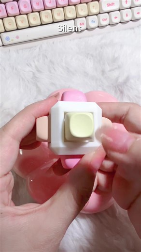 Exploring Mini Keyboard Fidget Toys for Relaxation