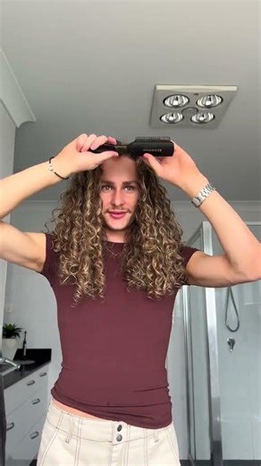 curls defined. styled with the jack dean d3.🖤