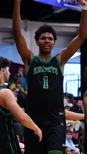 These 3 high school boys basketball stars are shining on and off the court.