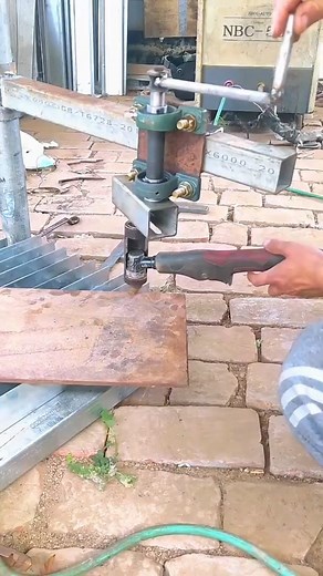 90K views · 220 reactions | Circular metal flame cutting AIDS #carpentryskills #woodworking #woodcarving #wood #woodworker #shorts #woodworking #wood #woodwork #woodworker #wooddesign #woodcarving #woodworkingtools #woodworkingproject #woodworker #woodburning #woodwork #woodworkingcommunity #woodworkingmom #woodworkingtips #woodworkingshop #woodworkinglife #woodworkingtips #woodworkingprojects #woodworkingcommunity | Inside house | Facebook