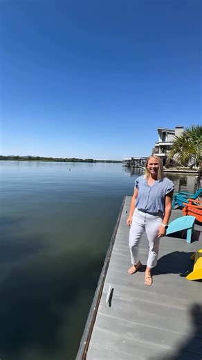 🌊 Lake life with a view that’ll make you say wow! 😍 This Lake LBJ gem features 82 ft of open waterfront, unobstructed views of Pack Saddle Mountain, and a fully renovated main home casita ready for your crew (or guests who never want to leave). 📲 Text BIG VIEWS to 512-284-0799 for details or comment below for more info! ✨ Highlights: 🏡 4 bed, 4 bath main home 720 sq ft casita 🎮 Bunkroom/game room for the kids (or the kid in you) 🚤 Boat slip with lift 2 jet ski ramps 🎶 Whole-home sound sys