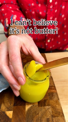 Homemade Olive Oil Spread! 🍞 Delicious healthy butter alternative idea! #healthytips #oliveoil #toast #homemade | Jeff & Lauren