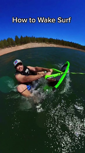 How to Wake Surf in under 1 Minute! Share with someone who wants to learn! #howto #wakesurf #boating #learning