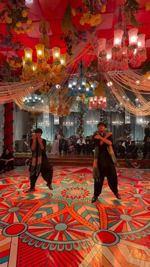 Best Pakistani Wedding Dance Ever 🔥💃#PakistaniWedding #WeddingDance #ShaadiSeason #DesiWedding